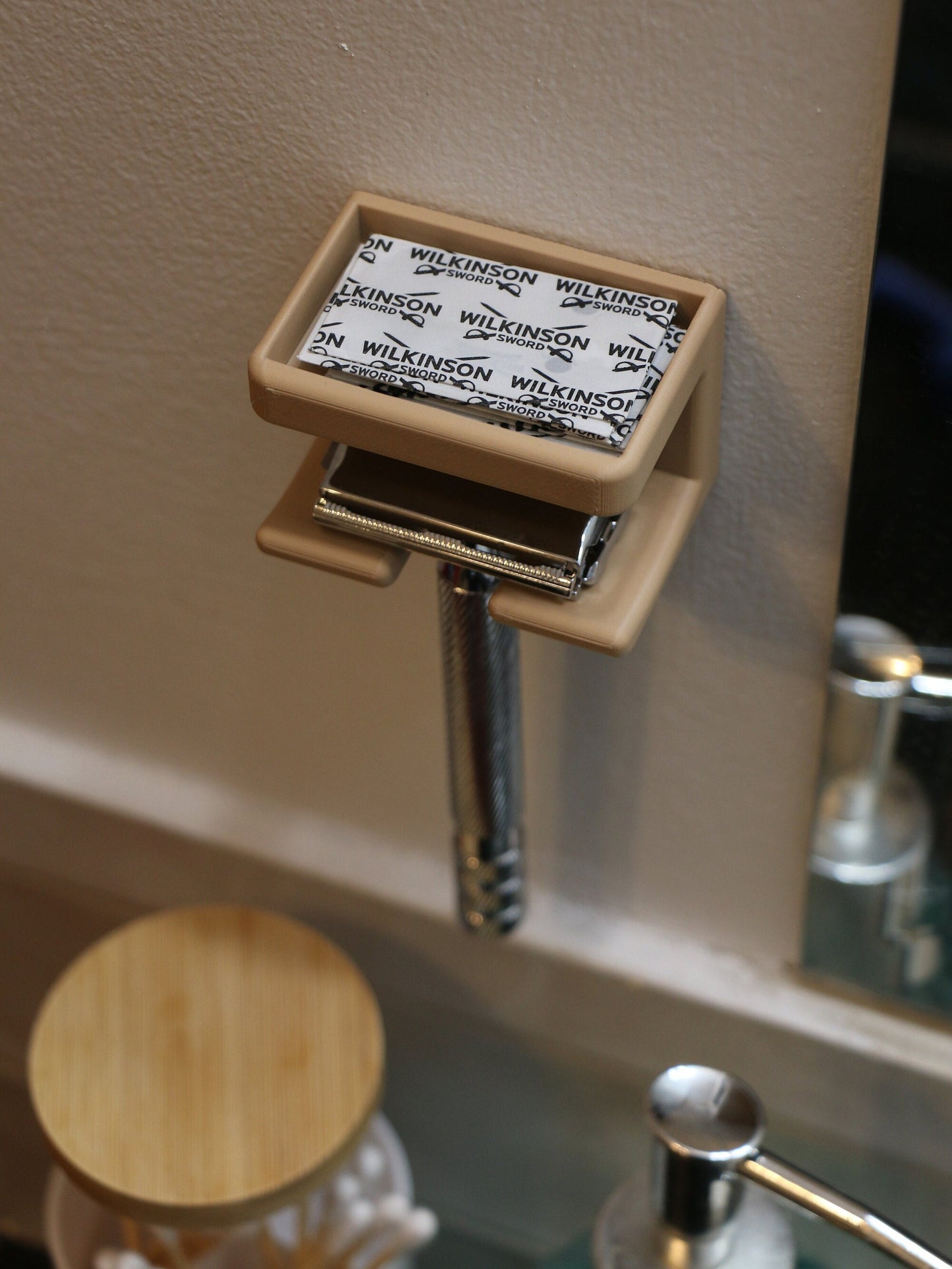 Wall Mounted Safety Razor Holder with Blade Storage