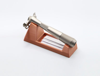 Leaf The Twig/Thorn Razor Stand with Blade Insert