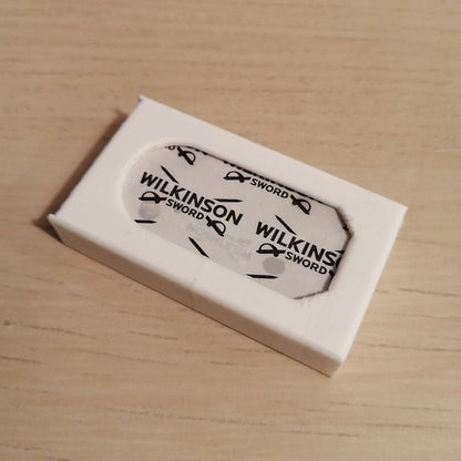 Reusable Safety Razor Blade Box