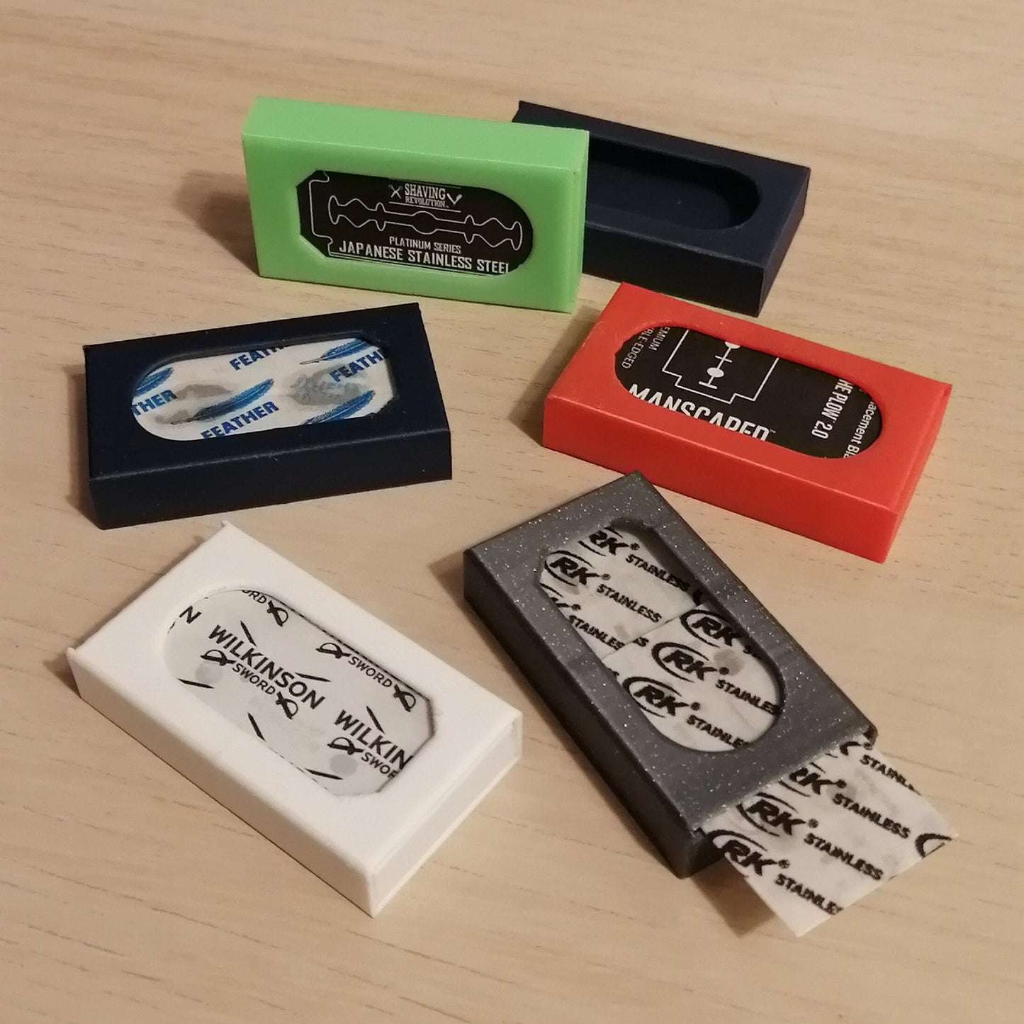 Reusable Safety Razor Blade Box