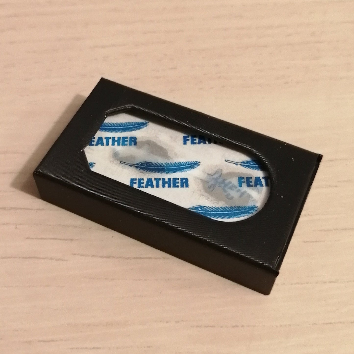 Reusable Safety Razor Blade Box